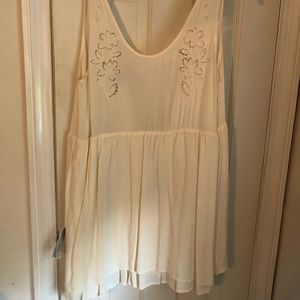 White, loose mini dress